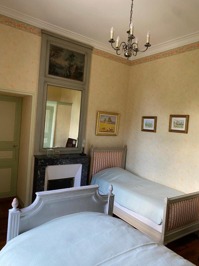 Chateau De St-Fulgent, Gite La Tour Saint-Fulgent Экстерьер фото